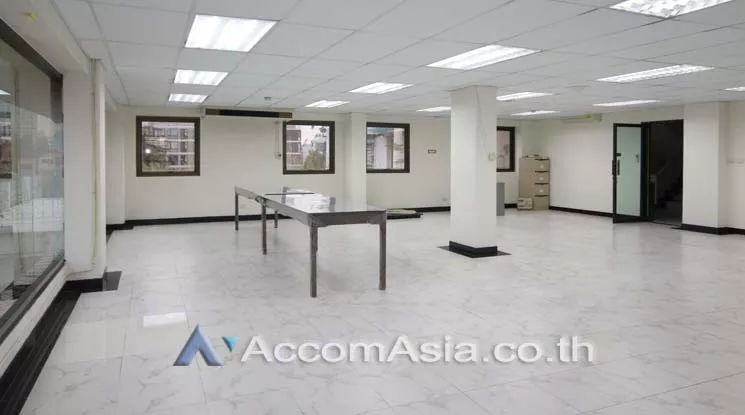 unit Office space For Rent in Phaholyothin, Bangkok  near BTS Ari - BTS Sanam Pao (13002317)